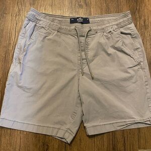 Hollister Men's Light Gray Athletic Shorts